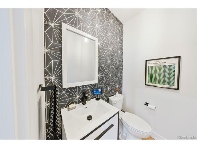 3647 Lipan St, Denver, CO 80211