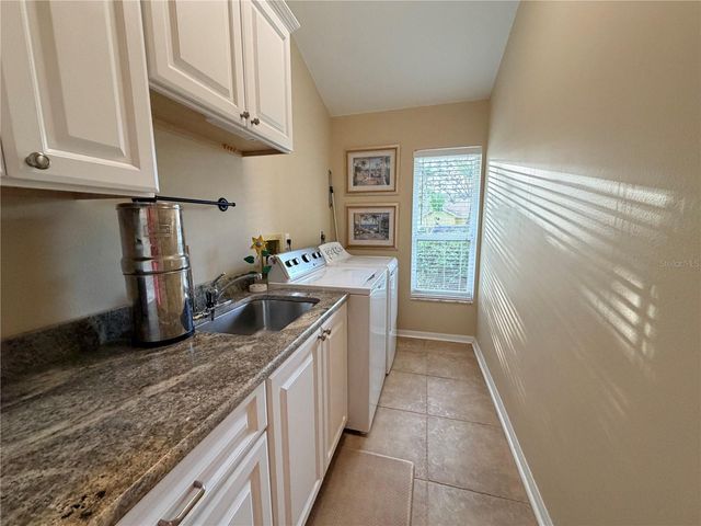 8317 9TH AVENUE TERRACE NW, Bradenton, FL 34209