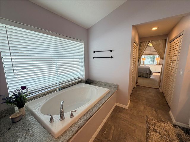 8317 9TH AVENUE TERRACE NW, Bradenton, FL 34209