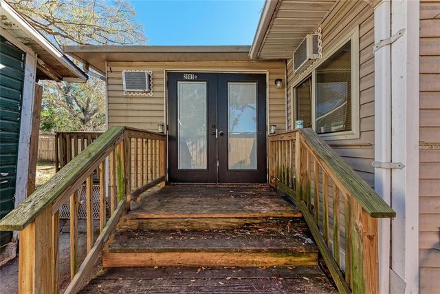 2005 12TH STREET W, Bradenton, FL 34205