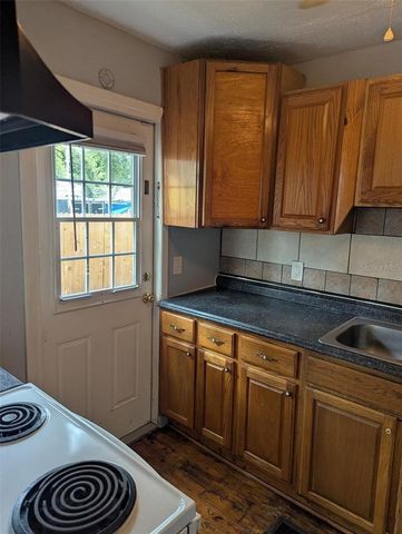2005 12TH STREET W, Bradenton, FL 34205