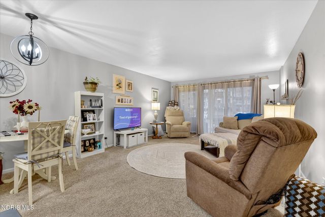 5679 Monroe Street, 303, Sylvania, OH 43560