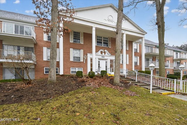 5679 Monroe Street, 303, Sylvania, OH 43560