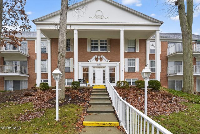 5679 Monroe Street, 303, Sylvania, OH 43560