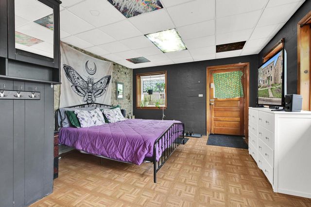 216 W Jefferson STREET, Burlington, WI 53105