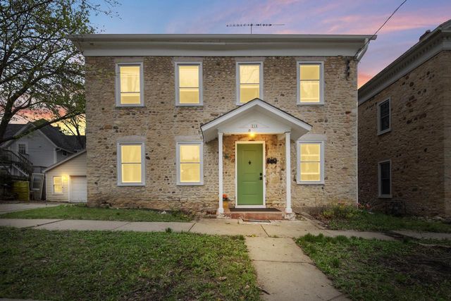 216 W Jefferson STREET, Burlington, WI 53105