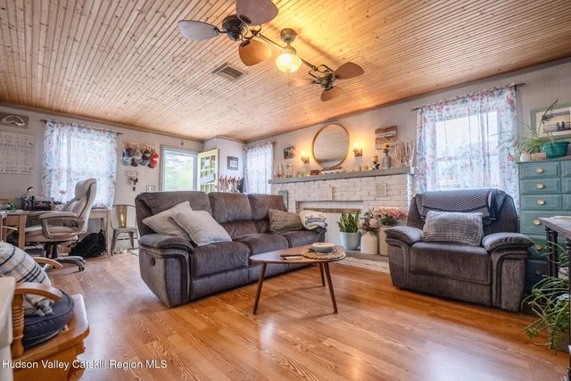 294 Glasco Turnpike, Saugerties, NY 12477