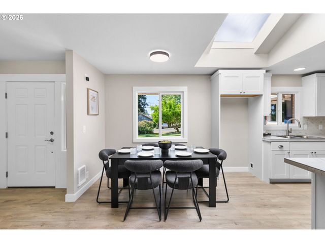 4200 Se RISLEY Ave, Milwaukie, OR 97267