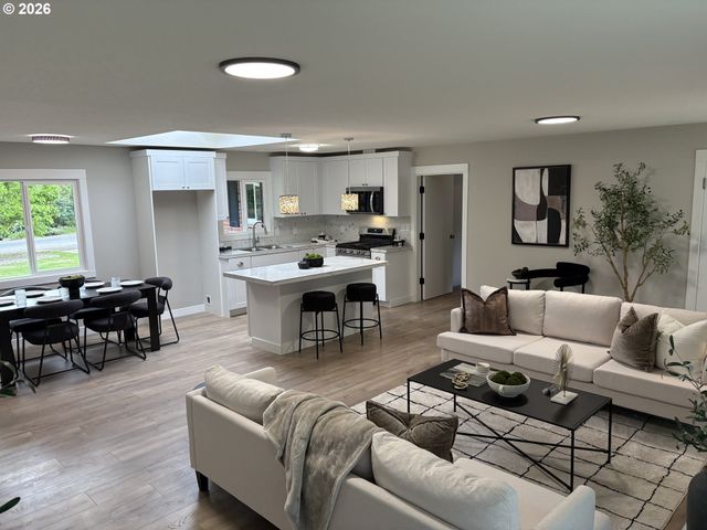 4200 Se RISLEY Ave, Milwaukie, OR 97267