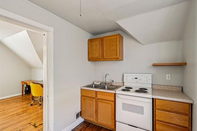 2557 N Gordon PLACE, Milwaukee, WI 53212