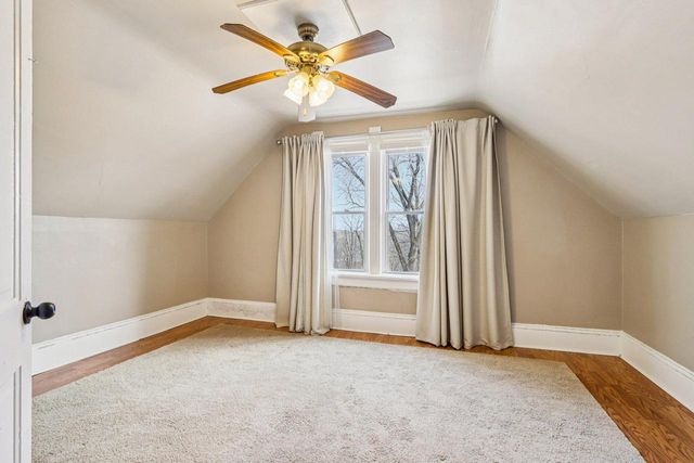 2557 N Gordon PLACE, Milwaukee, WI 53212