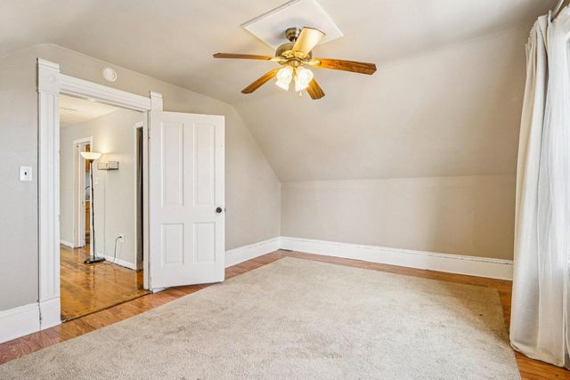 2557 N Gordon PLACE, Milwaukee, WI 53212