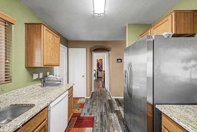 29260 N RED FINCH Drive, San Tan Valley, AZ 85143
