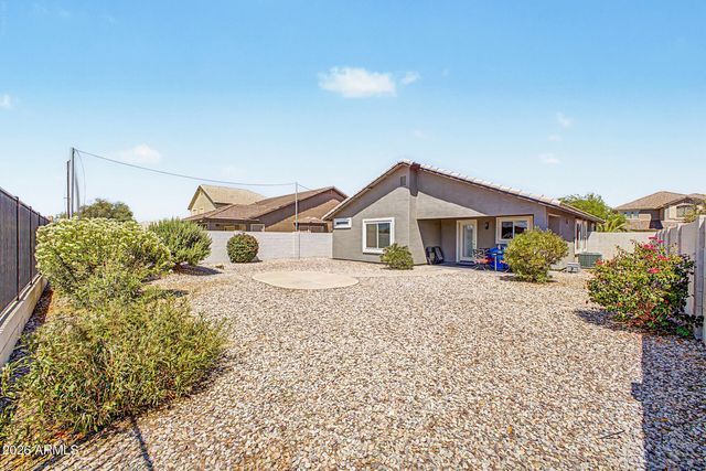 29260 N RED FINCH Drive, San Tan Valley, AZ 85143