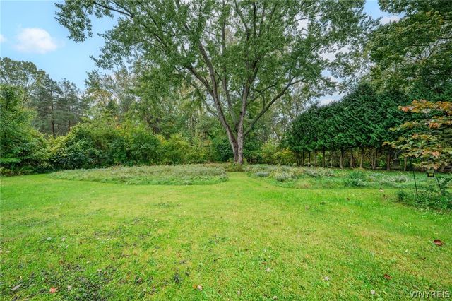 2429 West Church Street, Eden, NY 14057
