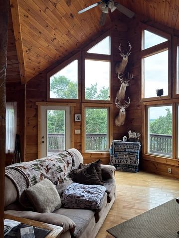 1027 Garland Hollow Rd, Pegram, TN 37143