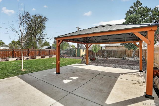 402 S 2nd Avenue, Brighton, CO 80601