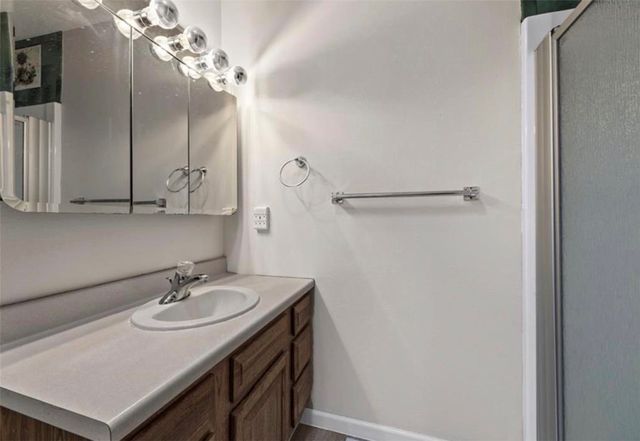 3010 Meadow Glen Street, Marion, IA 52302
