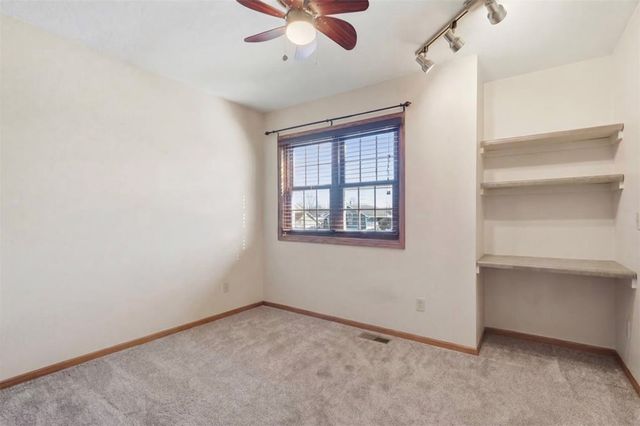 3010 Meadow Glen Street, Marion, IA 52302
