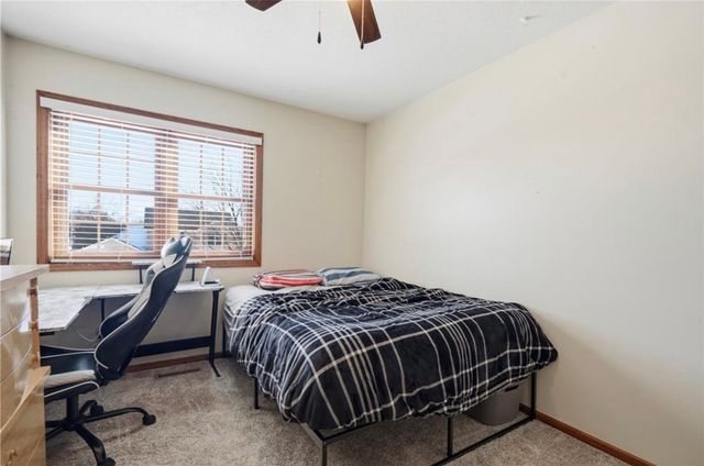 3010 Meadow Glen Street, Marion, IA 52302