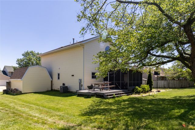 3010 Meadow Glen Street, Marion, IA 52302