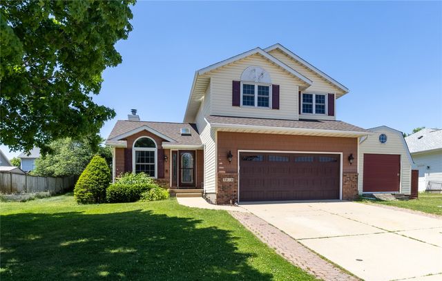 3010 Meadow Glen Street, Marion, IA 52302