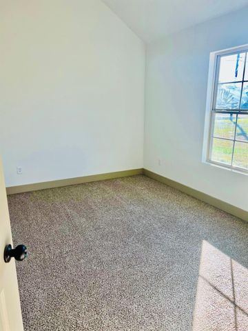 241 SE 19 Th St, Hempstead, TX 77445