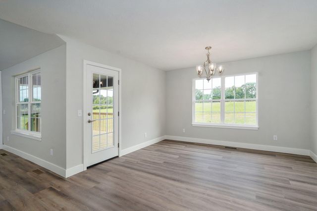 145 S Blazing Star Lane, Nixa, MO 65714