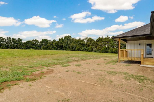 145 S Blazing Star Lane, Nixa, MO 65714