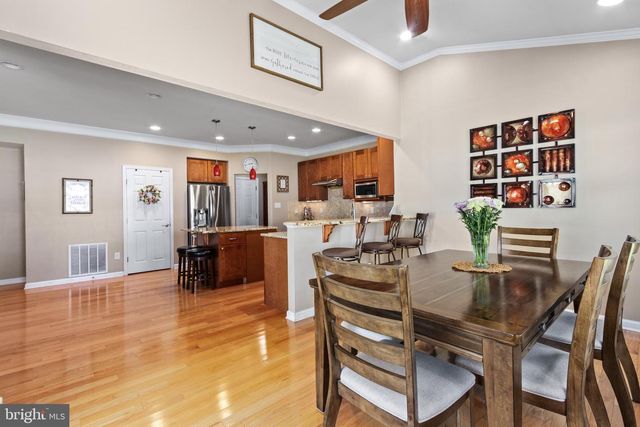 17 REMBRANDT WAY, Mays Landing, NJ 08330