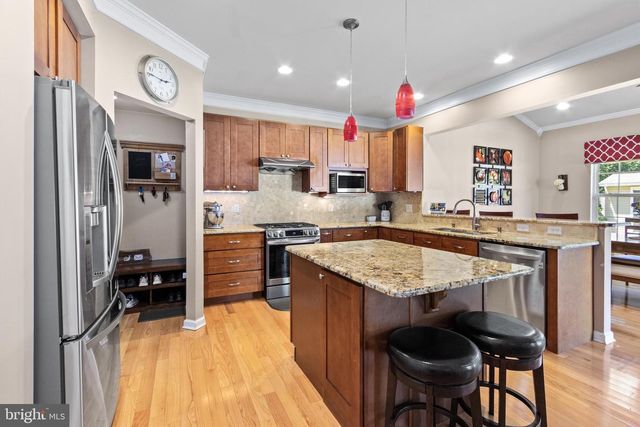 17 REMBRANDT WAY, Mays Landing, NJ 08330