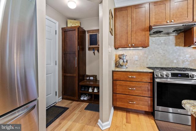 17 REMBRANDT WAY, Mays Landing, NJ 08330
