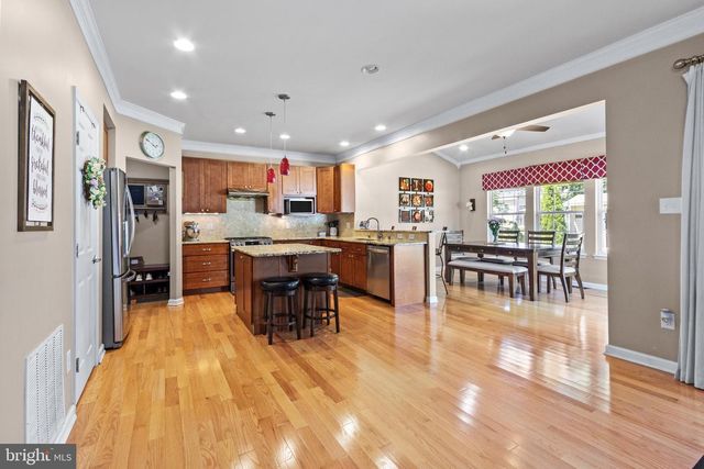 17 REMBRANDT WAY, Mays Landing, NJ 08330