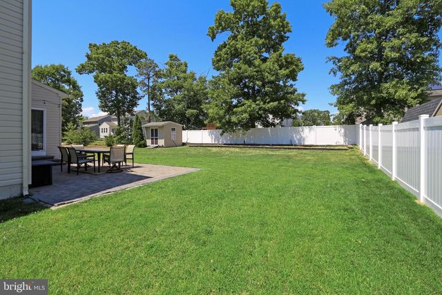 17 REMBRANDT WAY, Mays Landing, NJ 08330