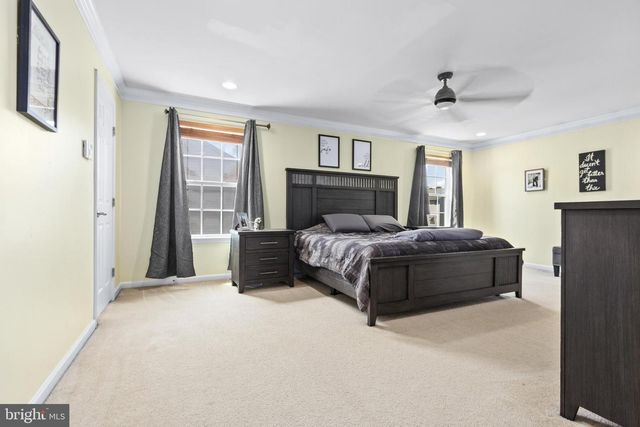 17 REMBRANDT WAY, Mays Landing, NJ 08330