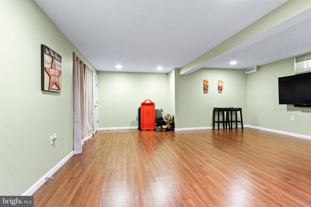 17 REMBRANDT WAY, Mays Landing, NJ 08330