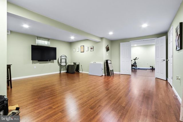 17 REMBRANDT WAY, Mays Landing, NJ 08330