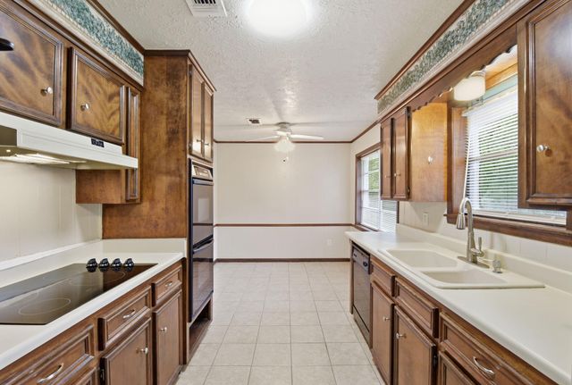 1500 Austin Ave, College Station, TX 77845