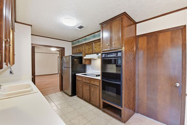 1500 Austin Ave, College Station, TX 77845