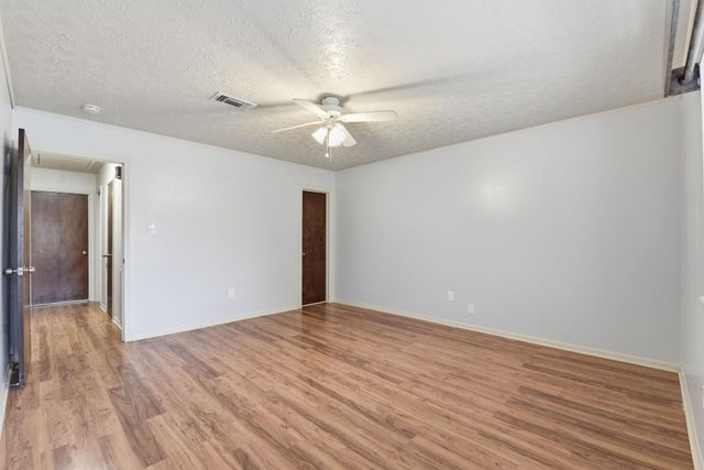 1500 Austin Ave, College Station, TX 77845