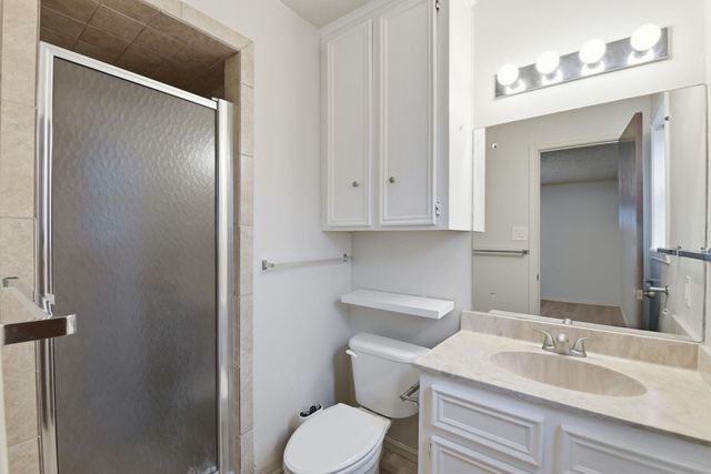 1500 Austin Ave, College Station, TX 77845