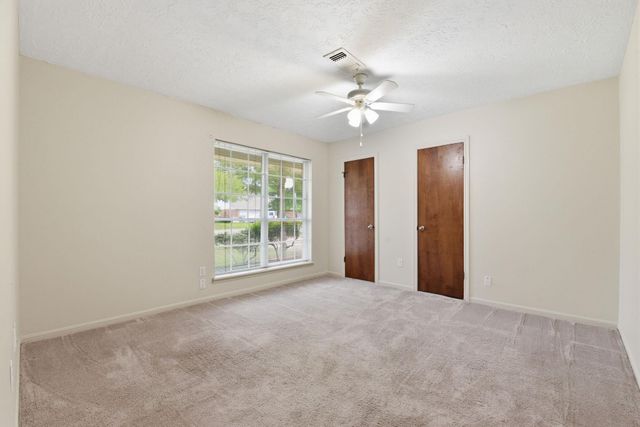 1500 Austin Ave, College Station, TX 77845
