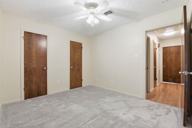 1500 Austin Ave, College Station, TX 77845