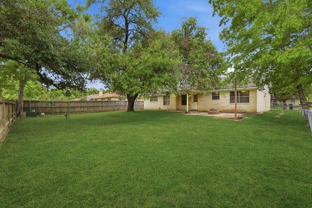 1500 Austin Ave, College Station, TX 77845
