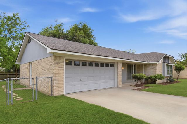1500 Austin Ave, College Station, TX 77845