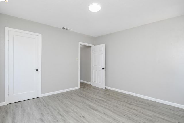 120 Hillcrest Ave, Pittsburg, CA 94565