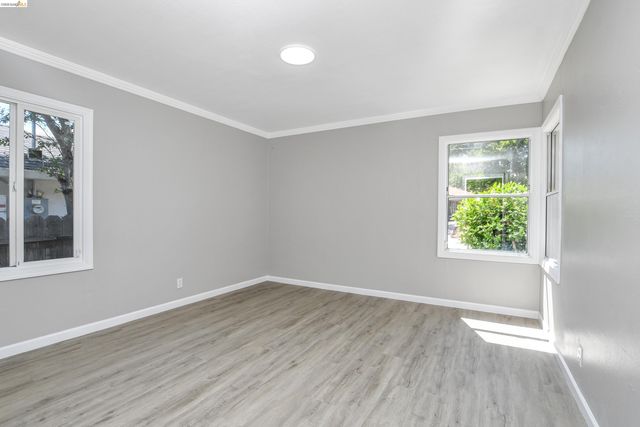 120 Hillcrest Ave, Pittsburg, CA 94565