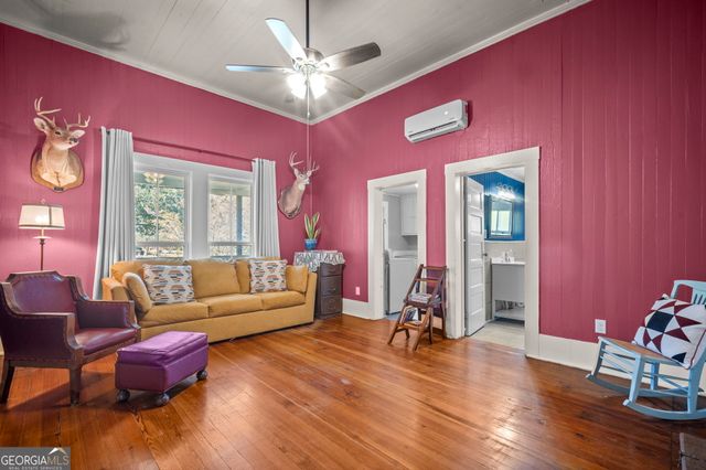 295 S Lewis Street, Metter, GA 30439