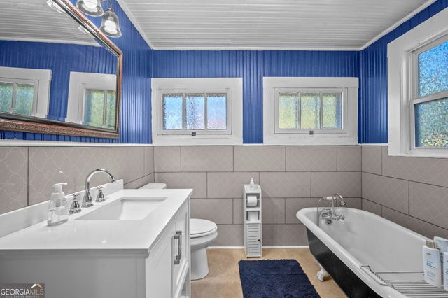 295 S Lewis Street, Metter, GA 30439