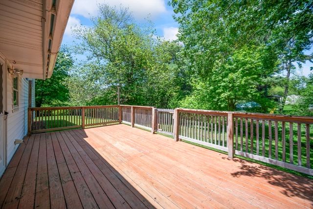 109 Darby Rd, Brockton, MA 02302
